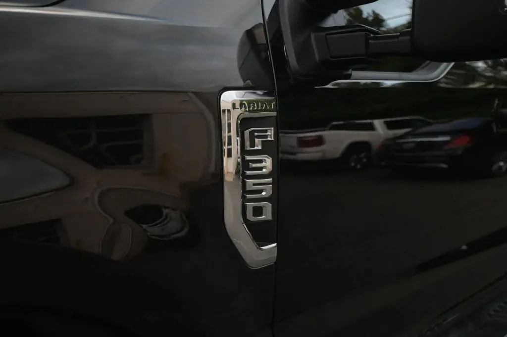 Ford F-350 photo 11