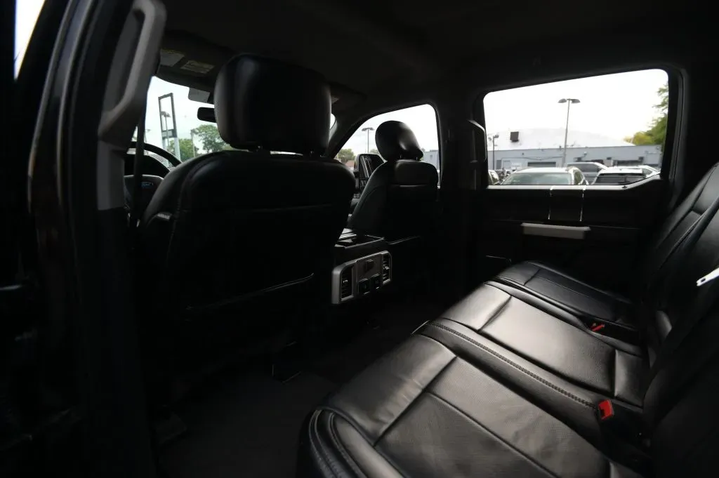 Ford F-350 photo 48