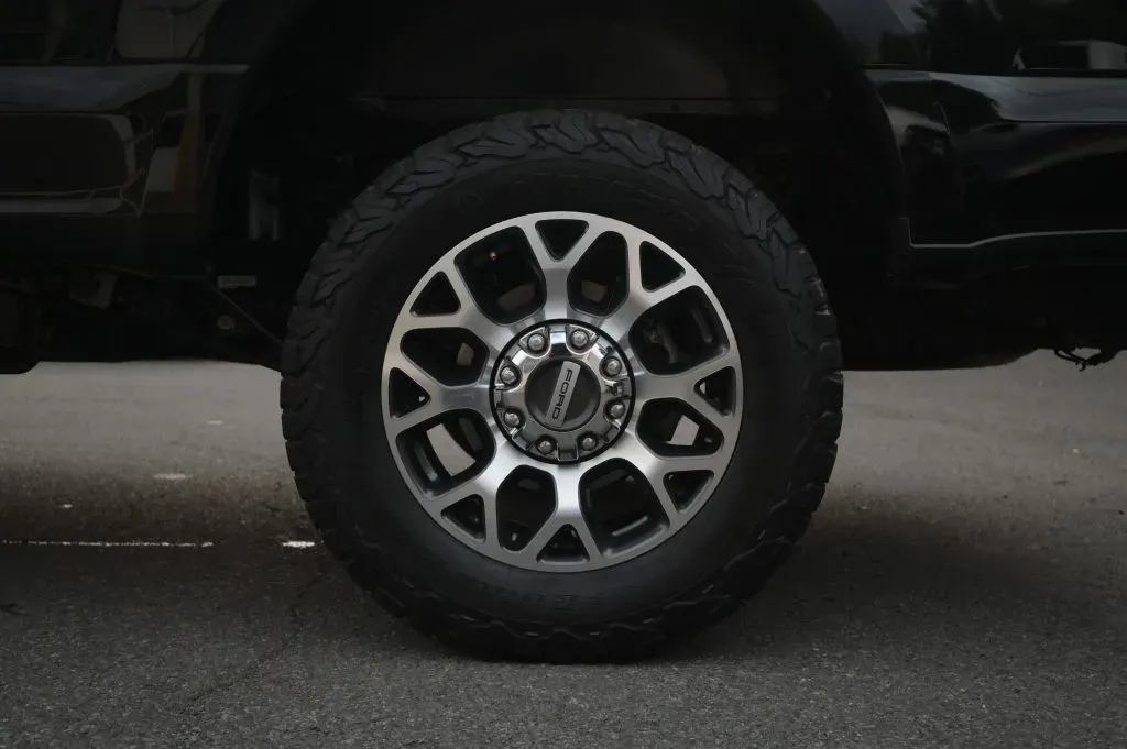 Ford F-350 photo 16