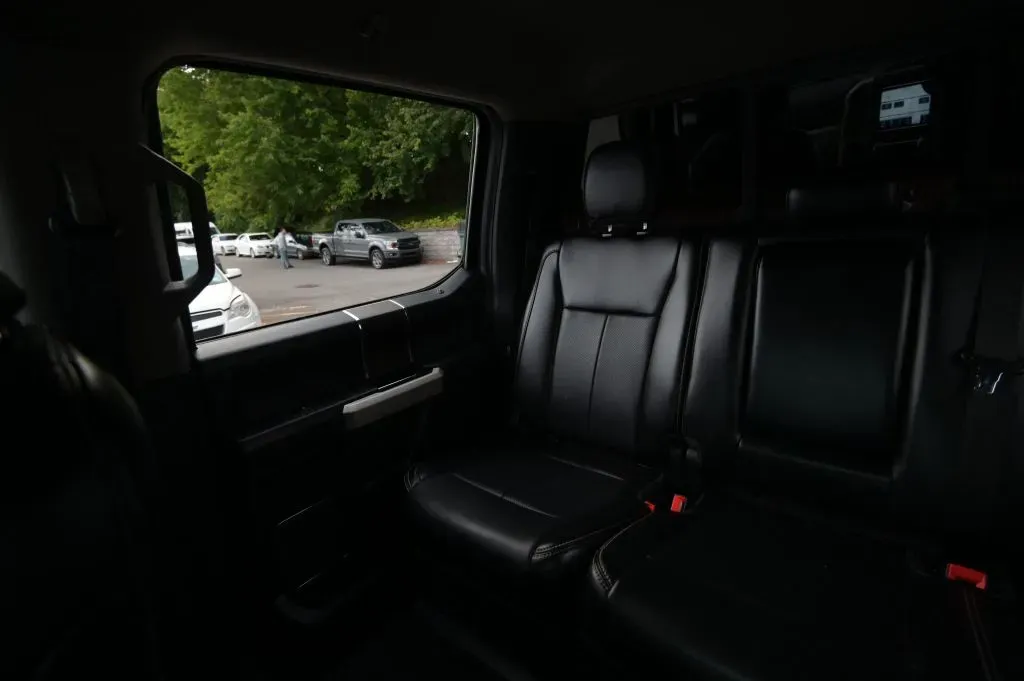 Ford F-350 photo 34