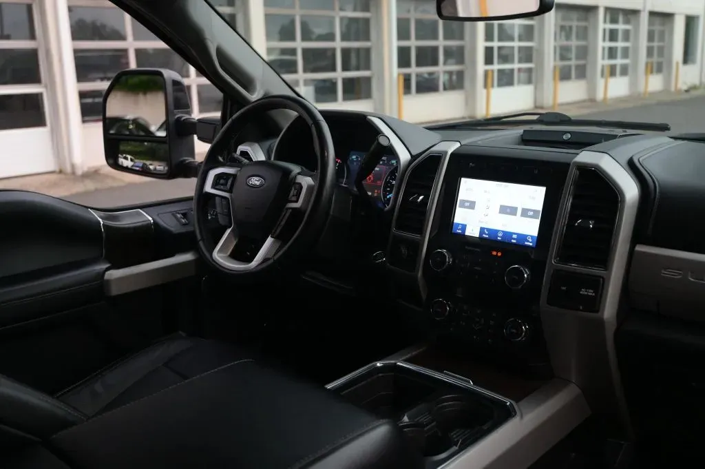 Ford F-350 photo 52
