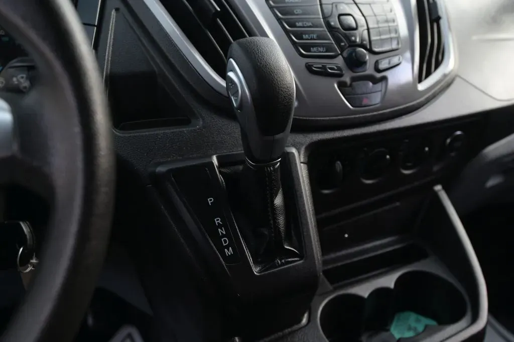 Ford Transit-350 photo 26