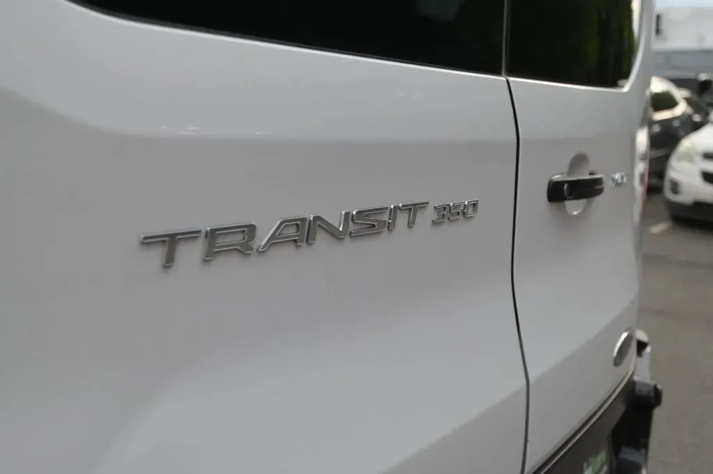 Ford Transit-350 photo 15