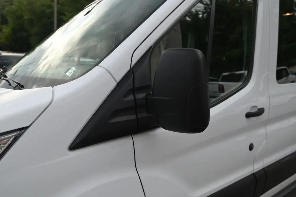 Ford Transit-350 photo 10