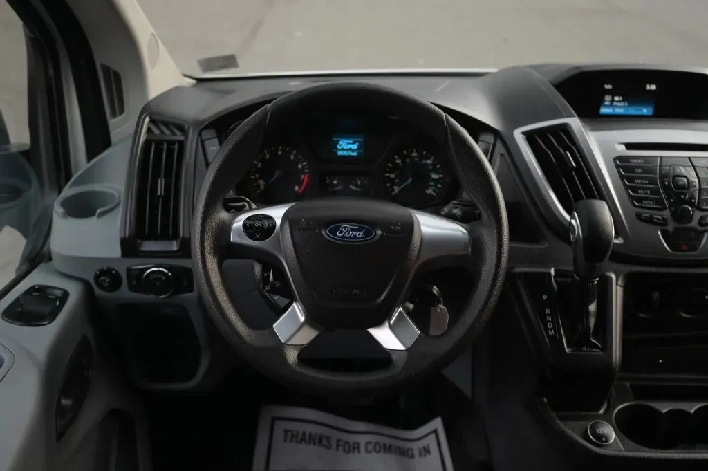 Ford Transit-350 photo 39