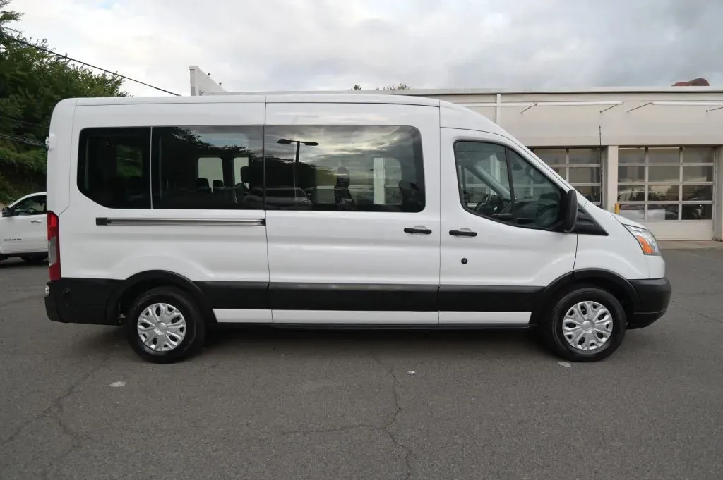 Ford Transit-350 photo 6