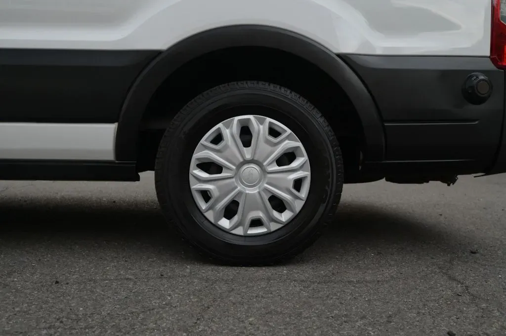 Ford Transit-350 photo 13