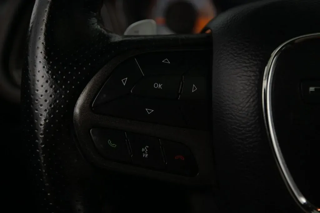 Dodge Challenger photo 23