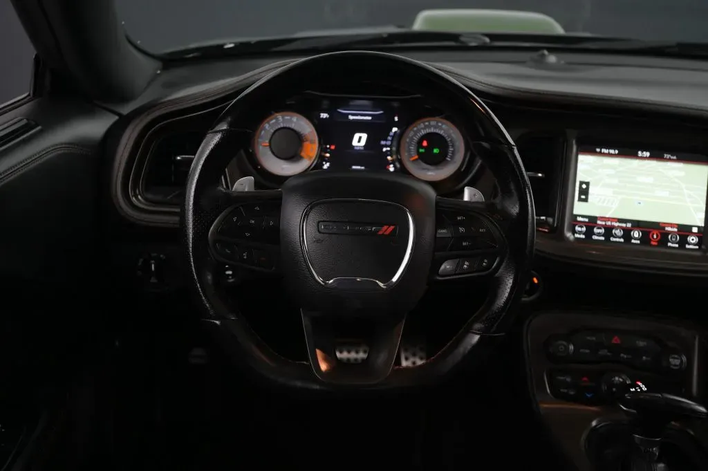 Dodge Challenger photo 37