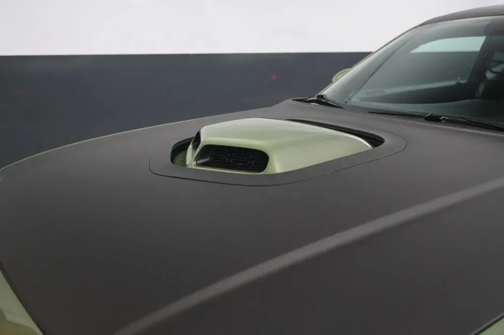 Dodge Challenger photo 11