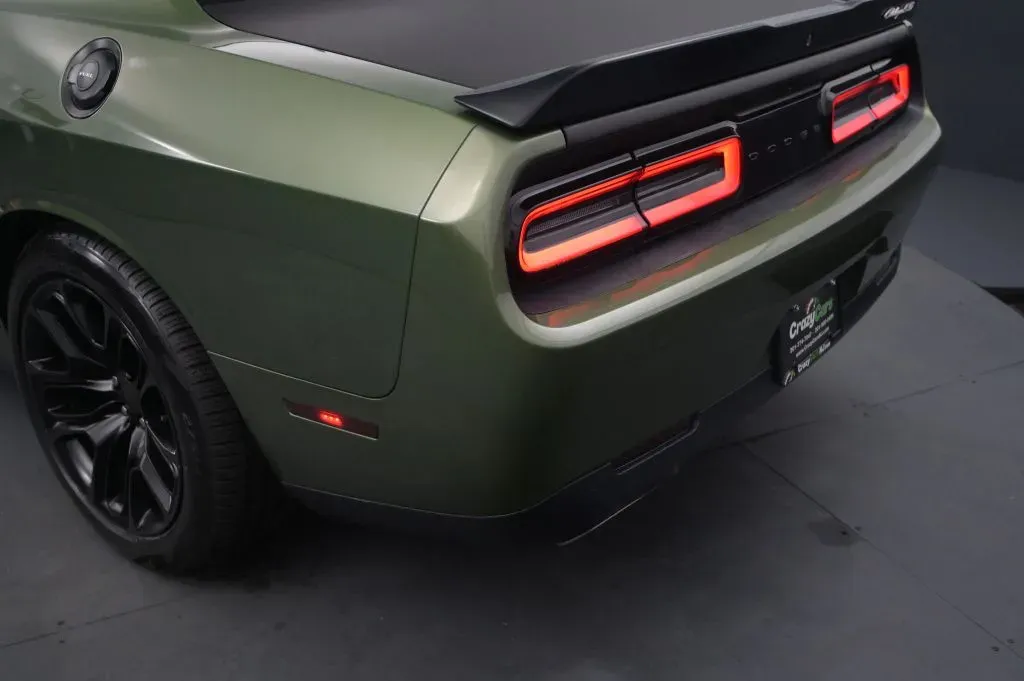 Dodge Challenger photo 17