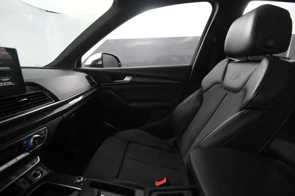 Audi SQ5 photo 28