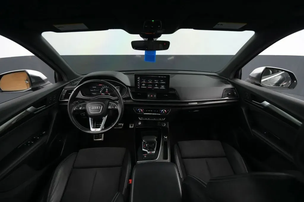 Audi SQ5 photo 30