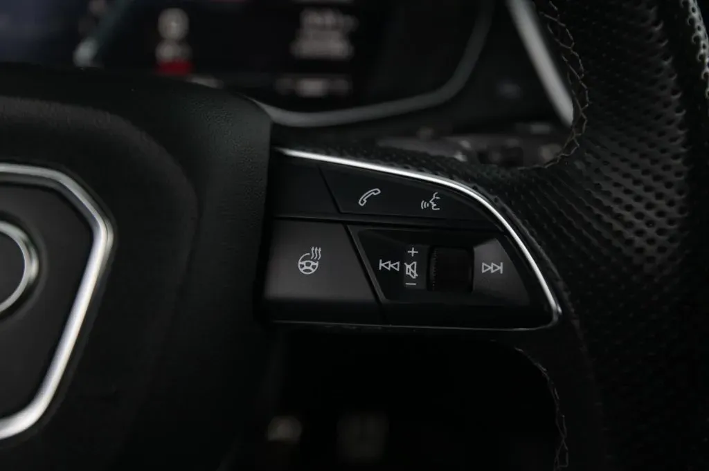 Audi SQ5 photo 24