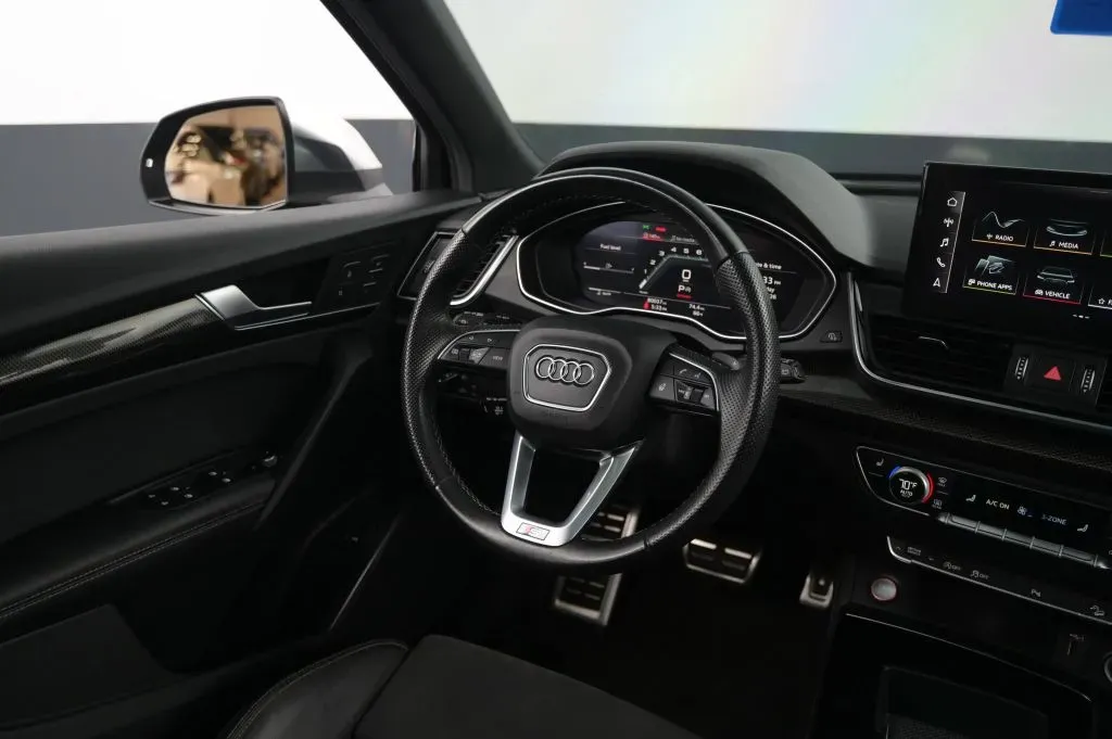 Audi SQ5 photo 34