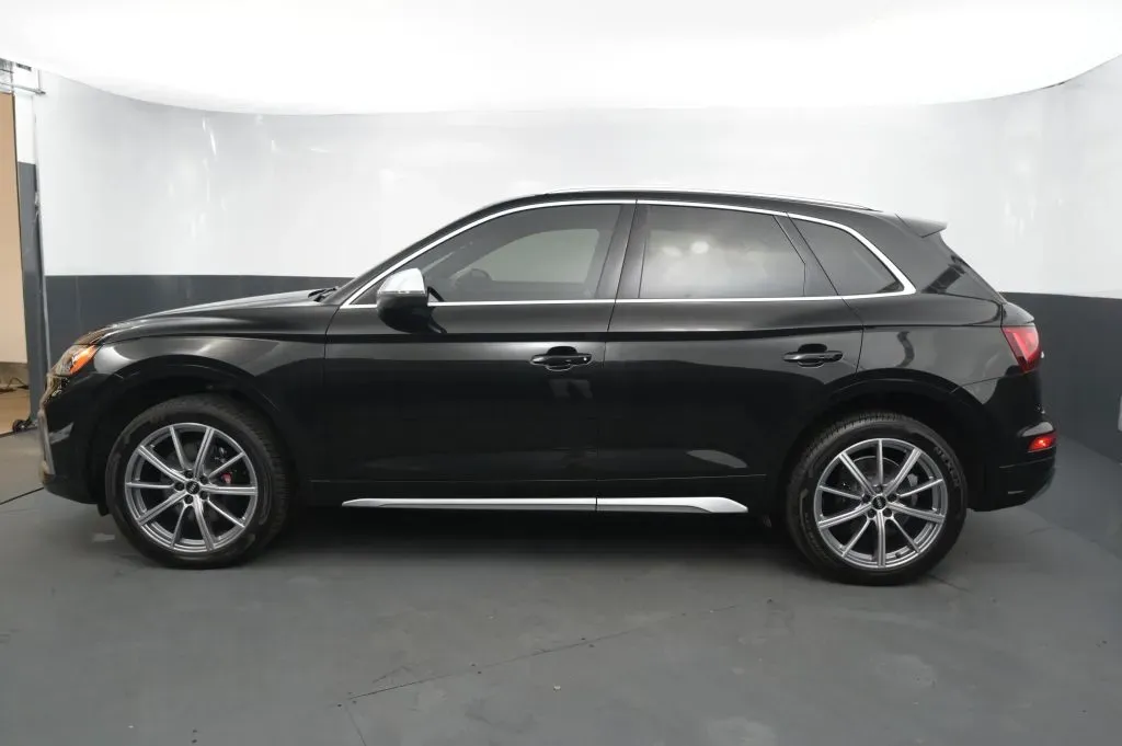 Audi SQ5 photo 2
