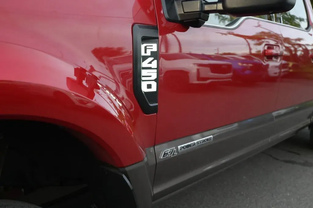 Ford F-450 photo 13