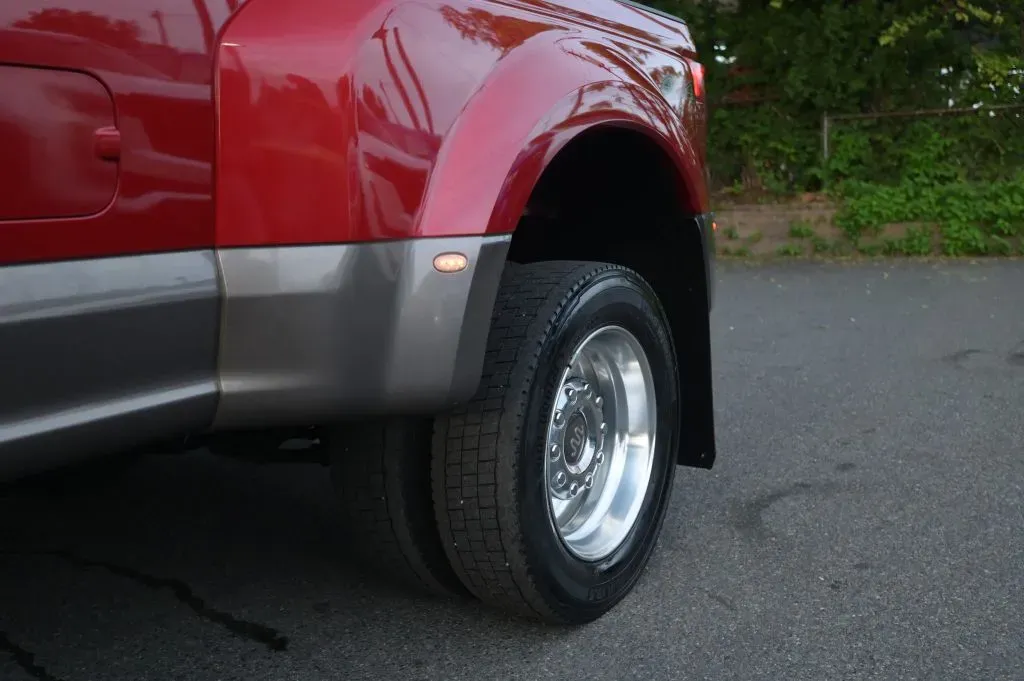 Ford F-450 photo 17