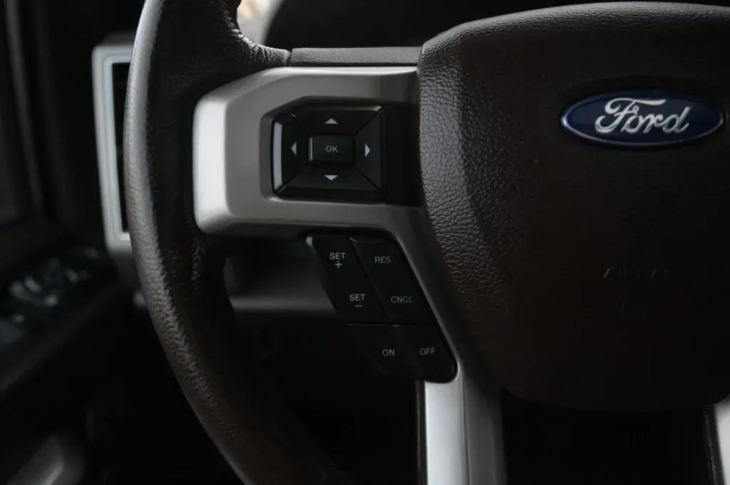 Ford F-450 photo 28