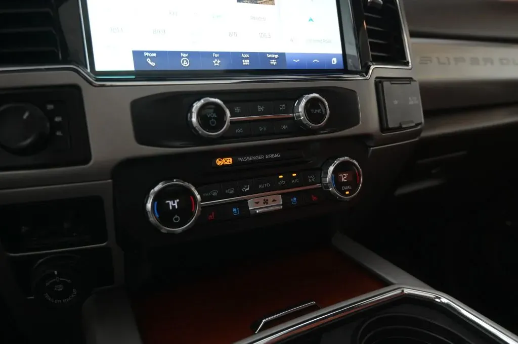 Ford F-450 photo 34