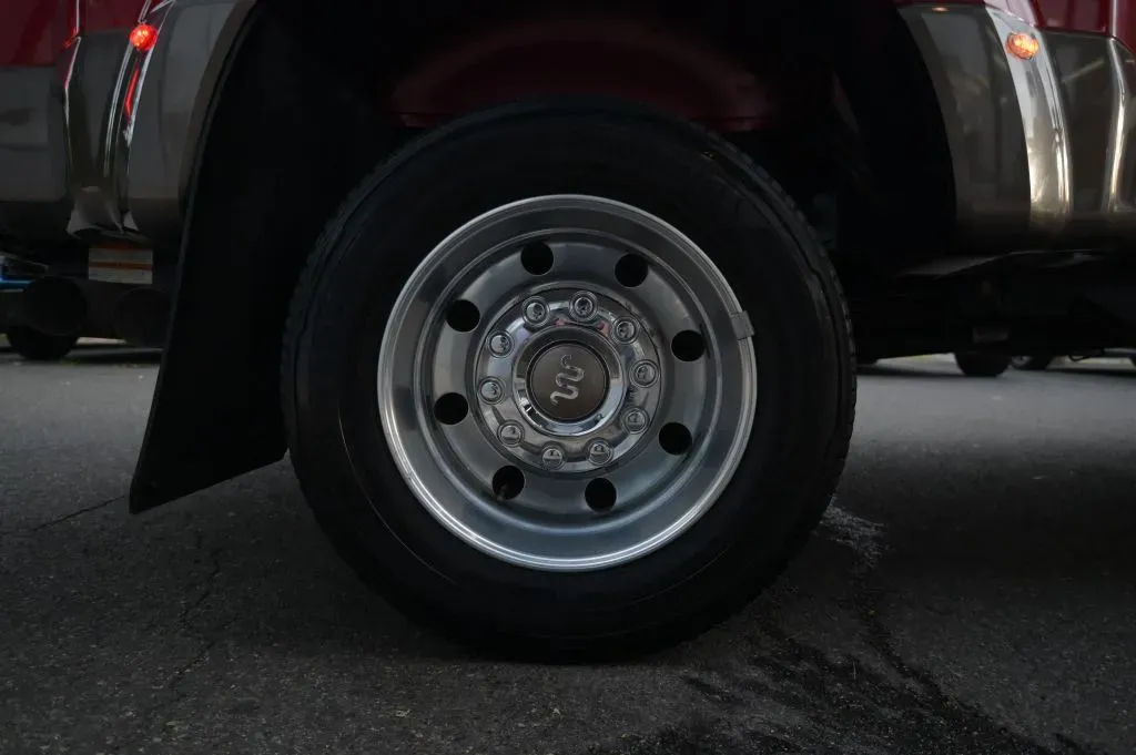 Ford F-450 photo 23