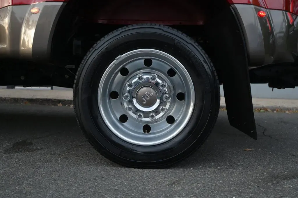 Ford F-450 photo 19