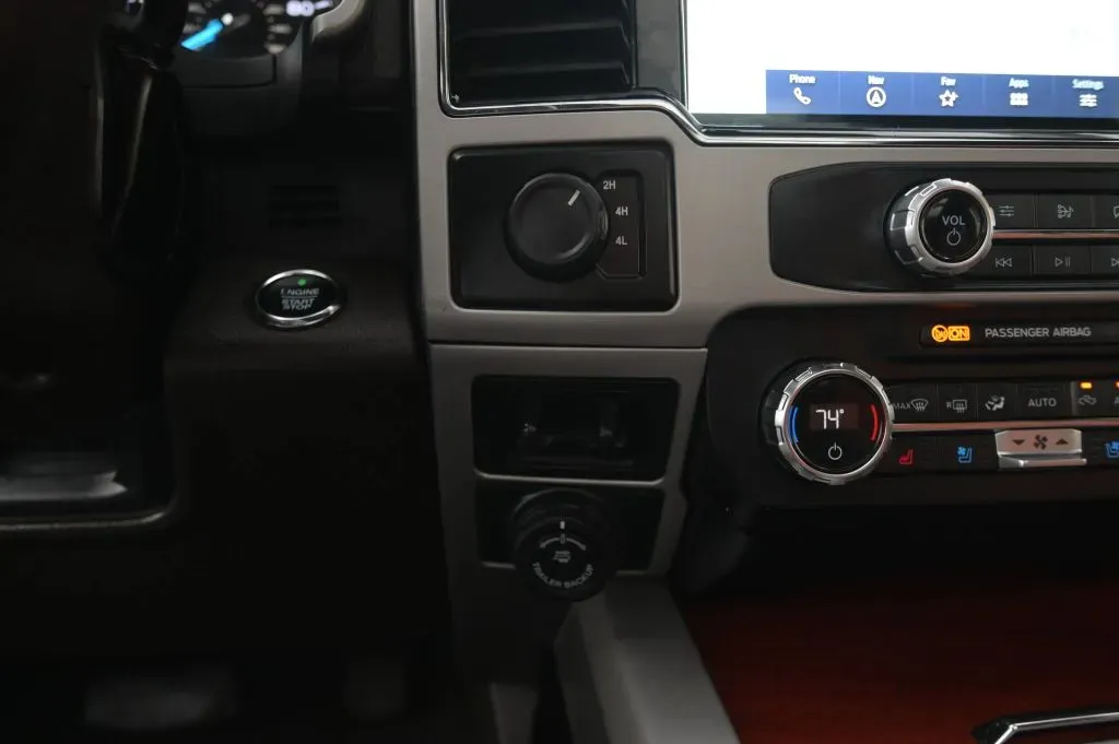 Ford F-450 photo 30