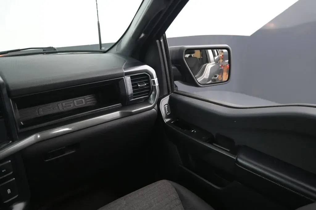 Ford F-150 photo 32