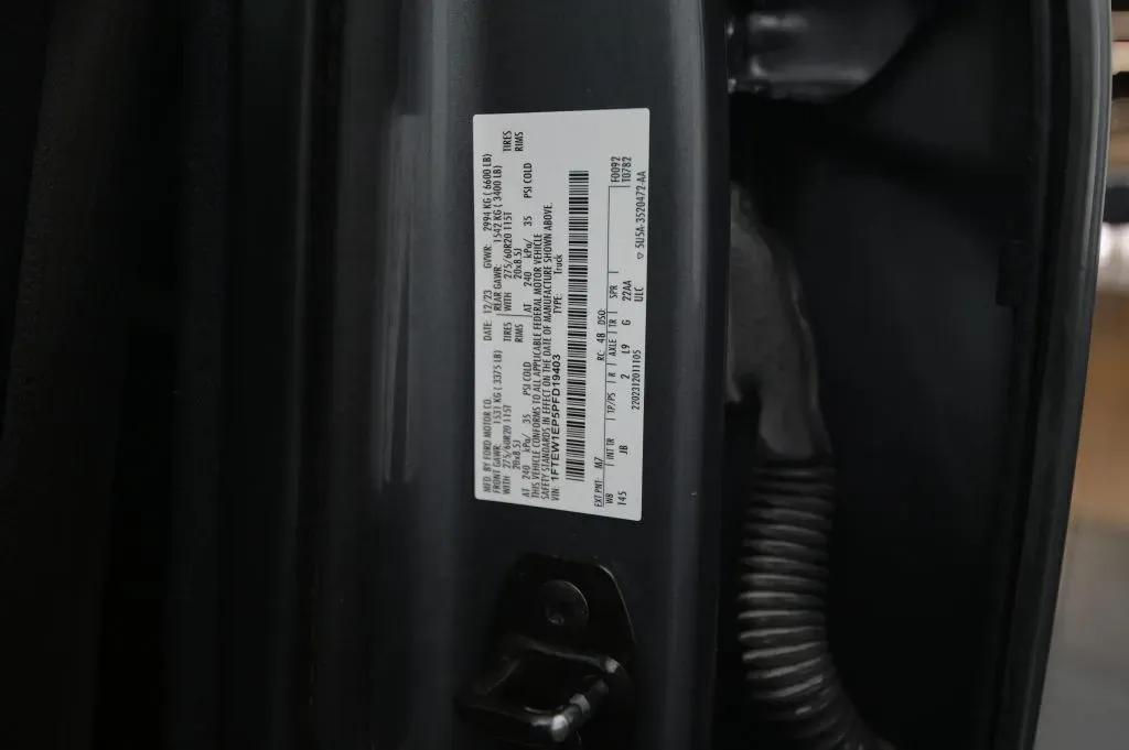 Ford F-150 photo 19