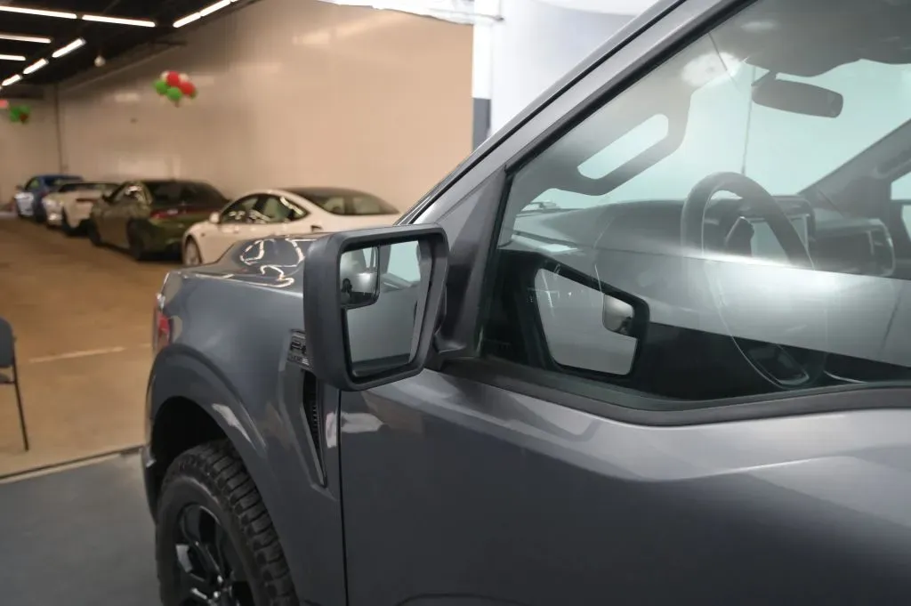 Ford F-150 photo 12
