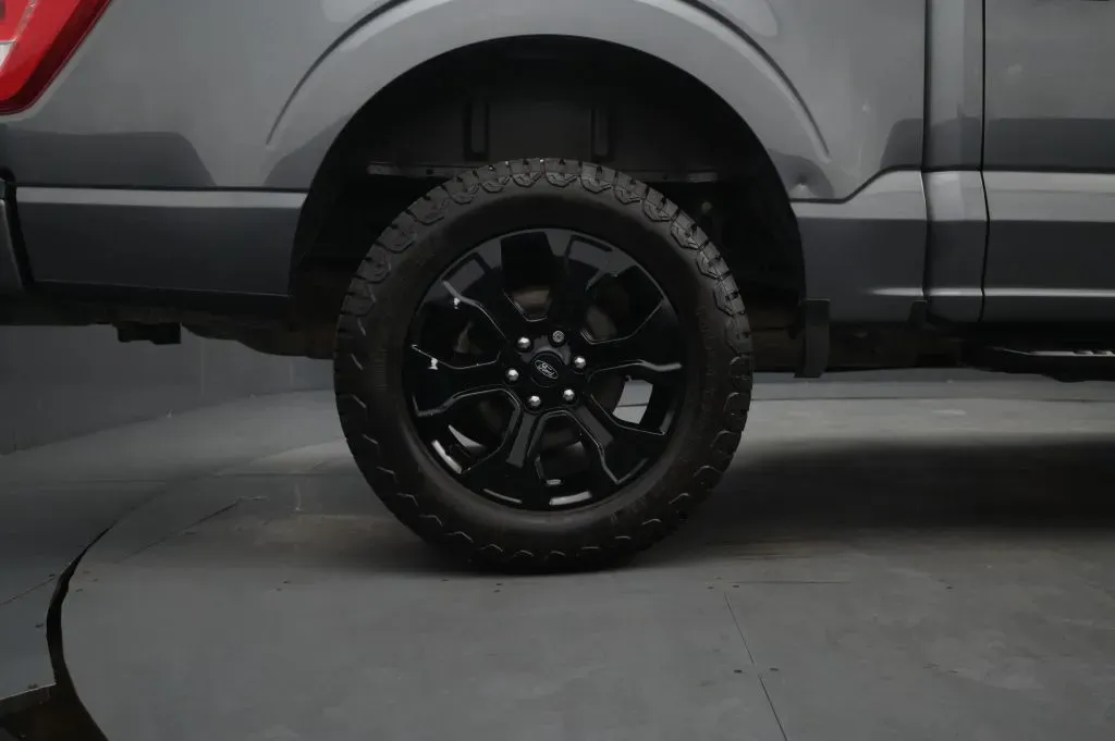 Ford F-150 photo 16