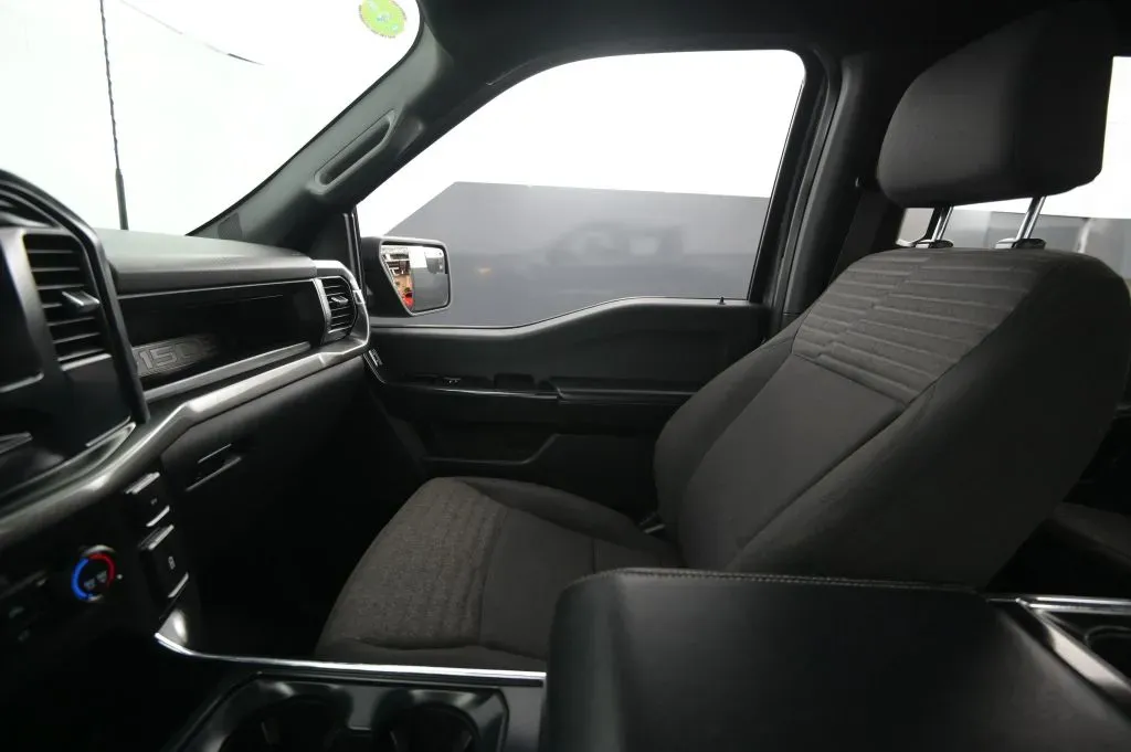 Ford F-150 photo 27