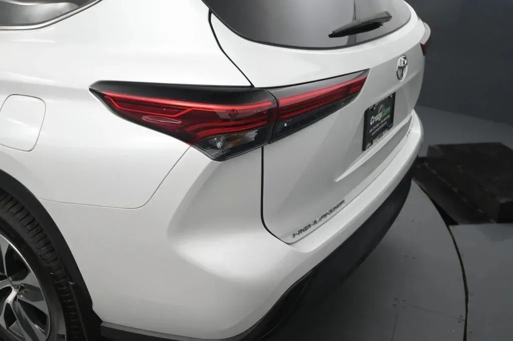 Toyota Highlander photo 14