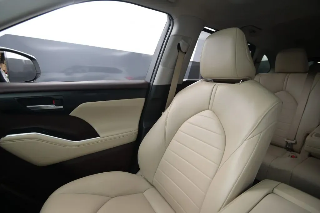 Toyota Highlander photo 28