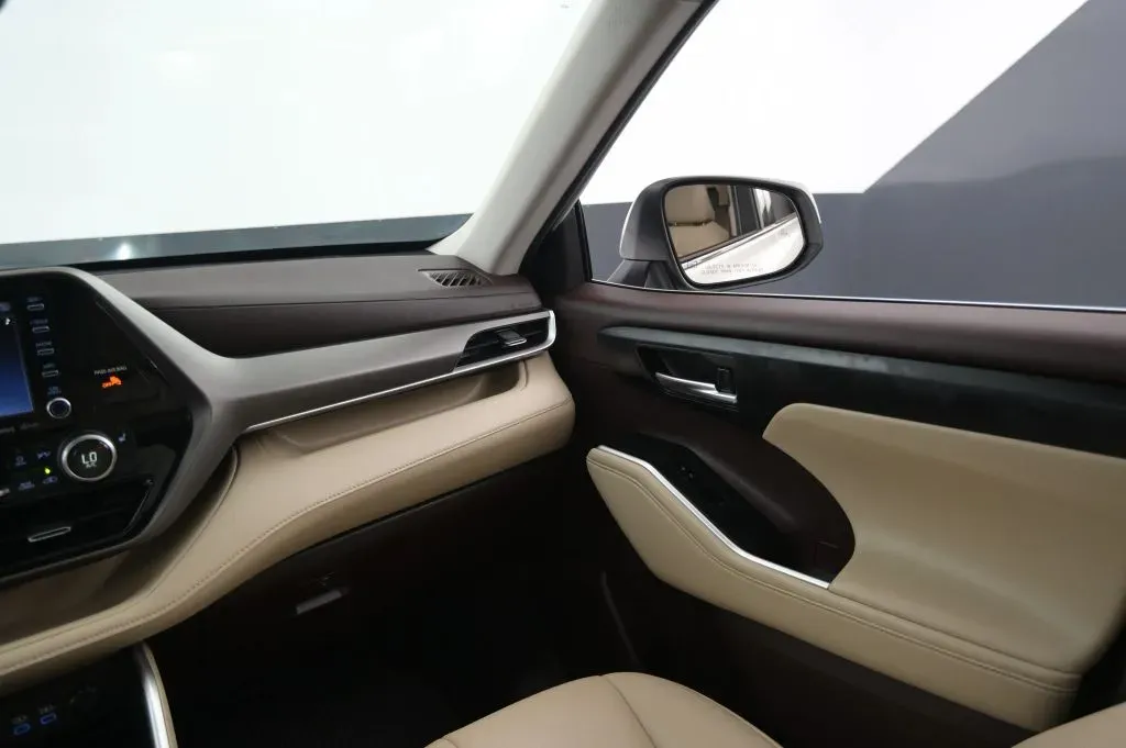 Toyota Highlander photo 32