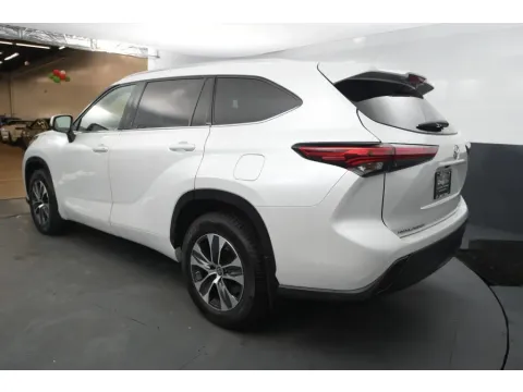 Another view of 2022 Toyota Highlander XLE Sport Utility 4D for sale in Hillside, NJ at Crazy Cars Hillside
