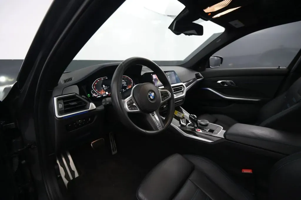 BMW 3 Series photo 40