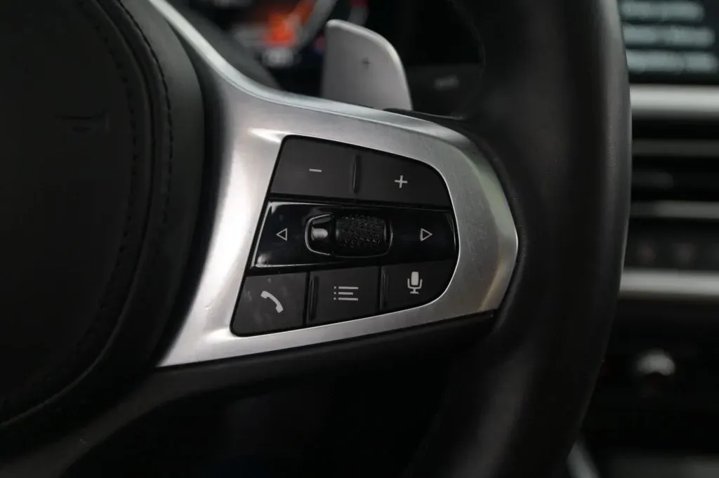 BMW 3 Series photo 23