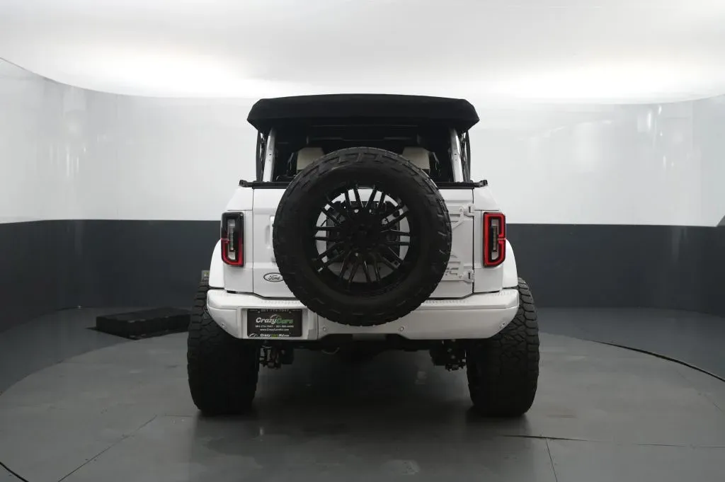 Ford Bronco photo 4