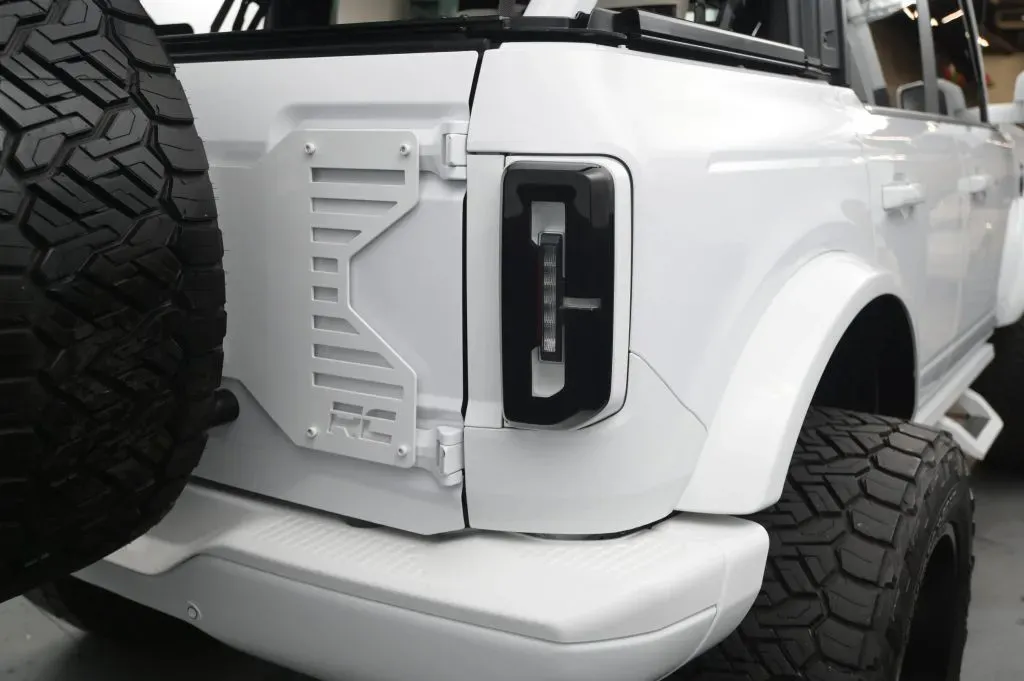 Ford Bronco photo 18