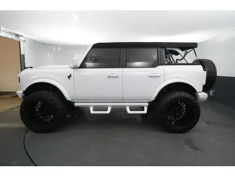Photos of 2024 Ford Bronco Big Bend Sport Utility 4D for sale in Hillside, NJ at Crazy Cars Hillside
