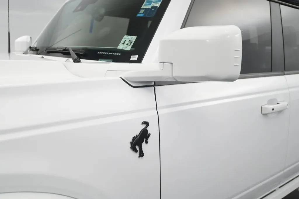 Ford Bronco photo 11
