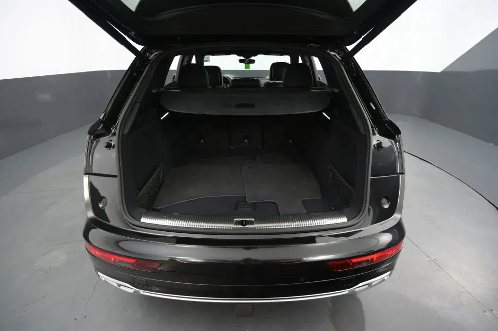 Audi SQ5 photo 46