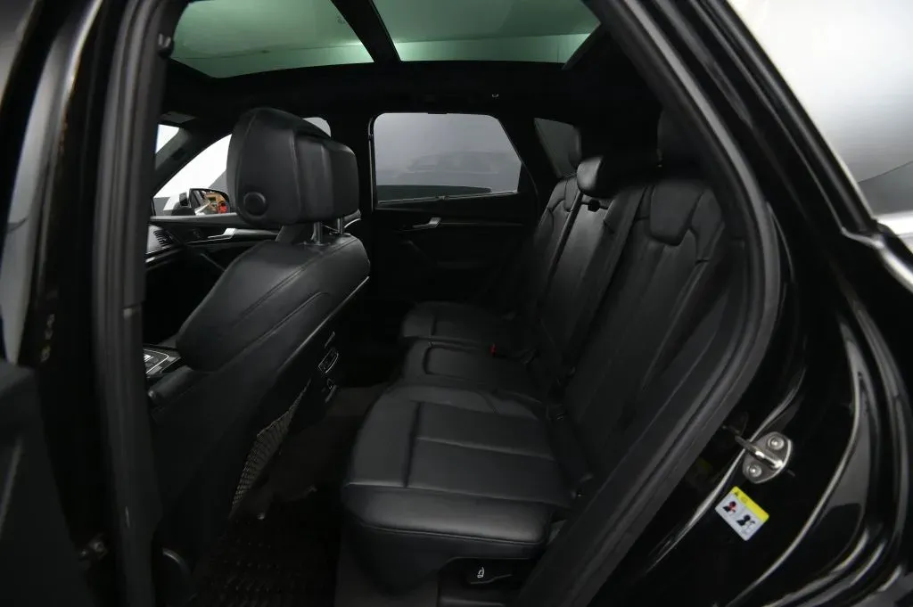 Audi SQ5 photo 43