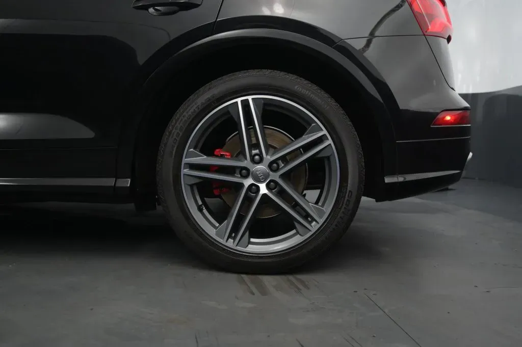 Audi SQ5 photo 13