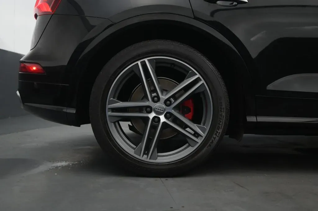Audi SQ5 photo 17