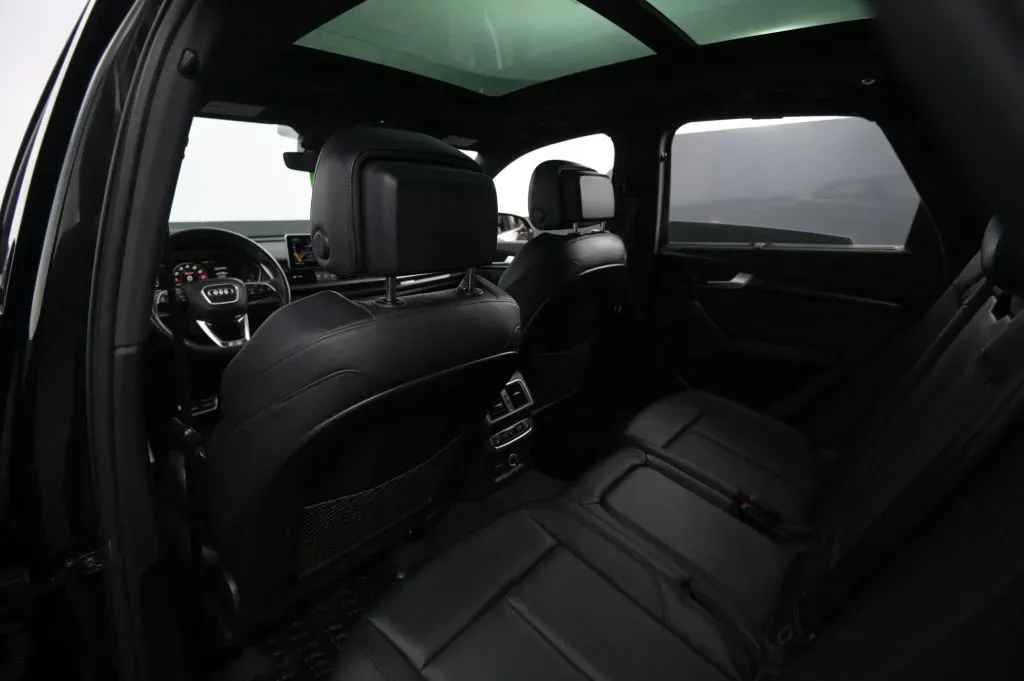Audi SQ5 photo 44