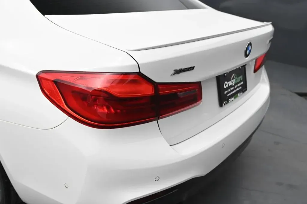 BMW 5 Series photo 15