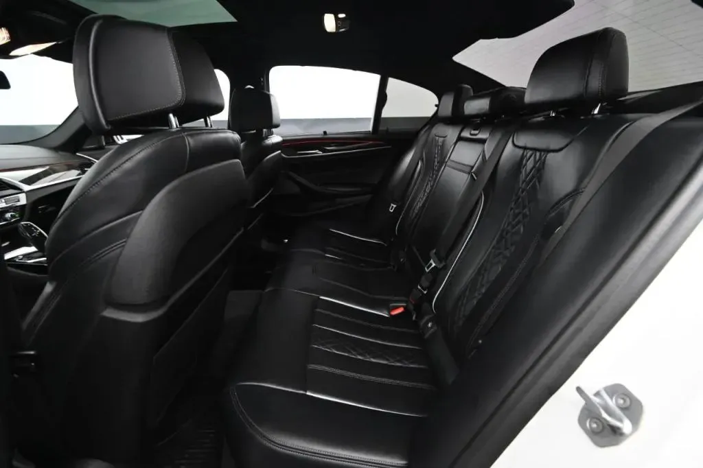 BMW 5 Series photo 42