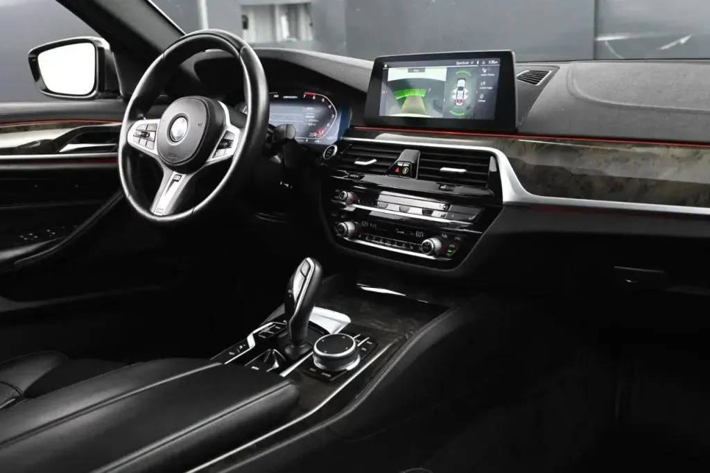 BMW 5 Series photo 45